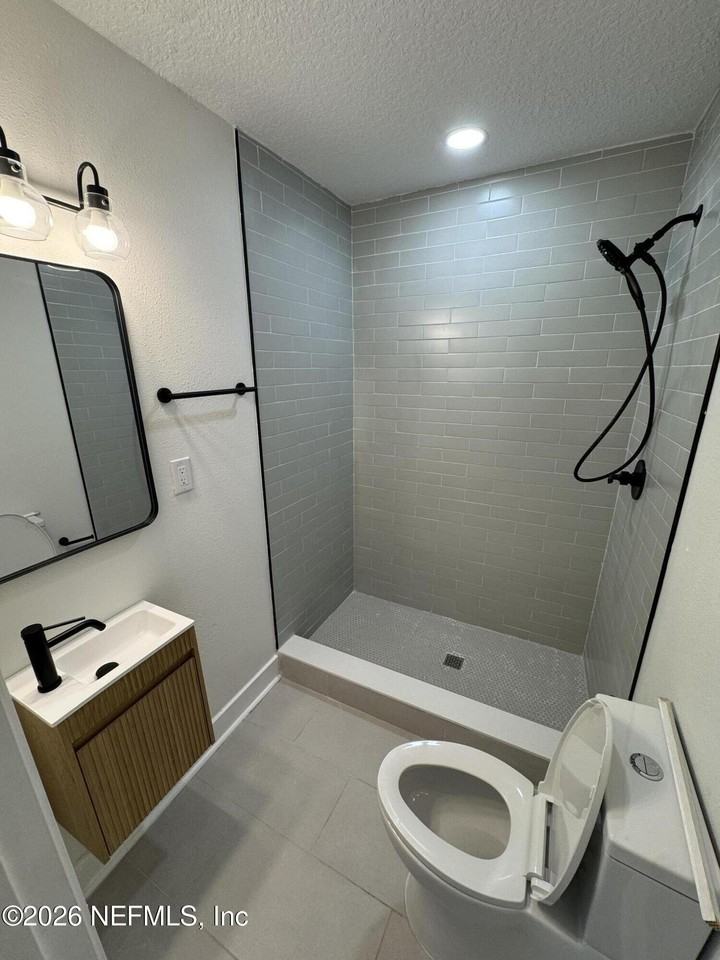 1629 Griflet Rd - Photo 6 of 19