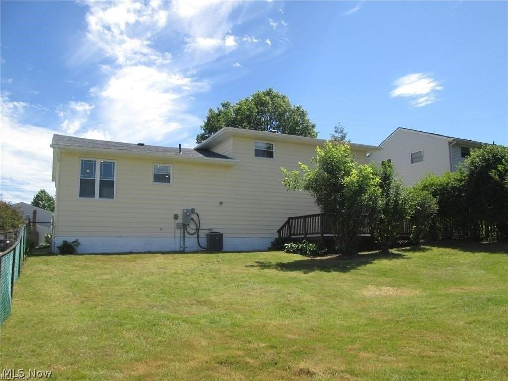 2887 Nancy Cir - Photo 2 of 11
