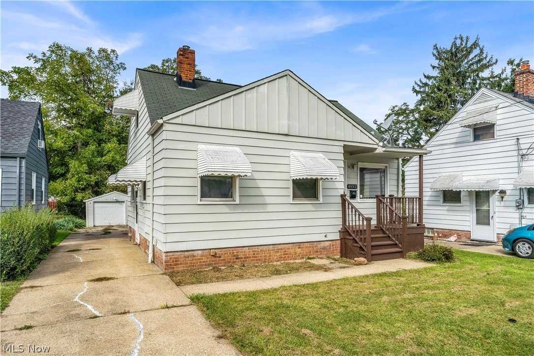 4992 Claremont Blvd - Photo 2 of 22