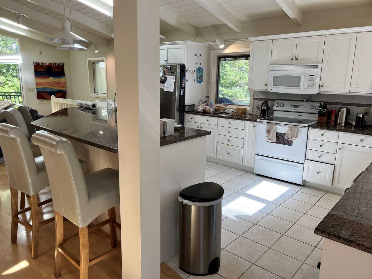 14 Upper Bay Rd - Photo 3 of 14
