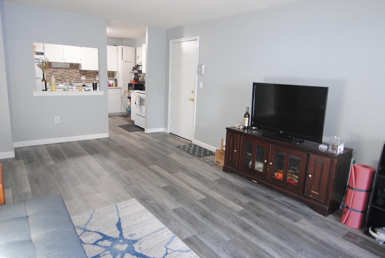 2 Strawberry Bank Rd Apt 8 #10 - Photo 5 of 10