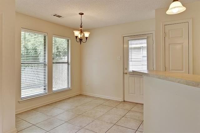 713 Chevreuil St - Photo 5 of 12