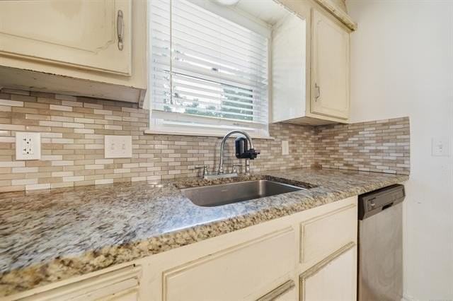 4331 S Detroit Ave - Photo 7 of 17