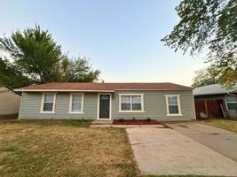 featured image of 2326 Nw Lincoln Ave