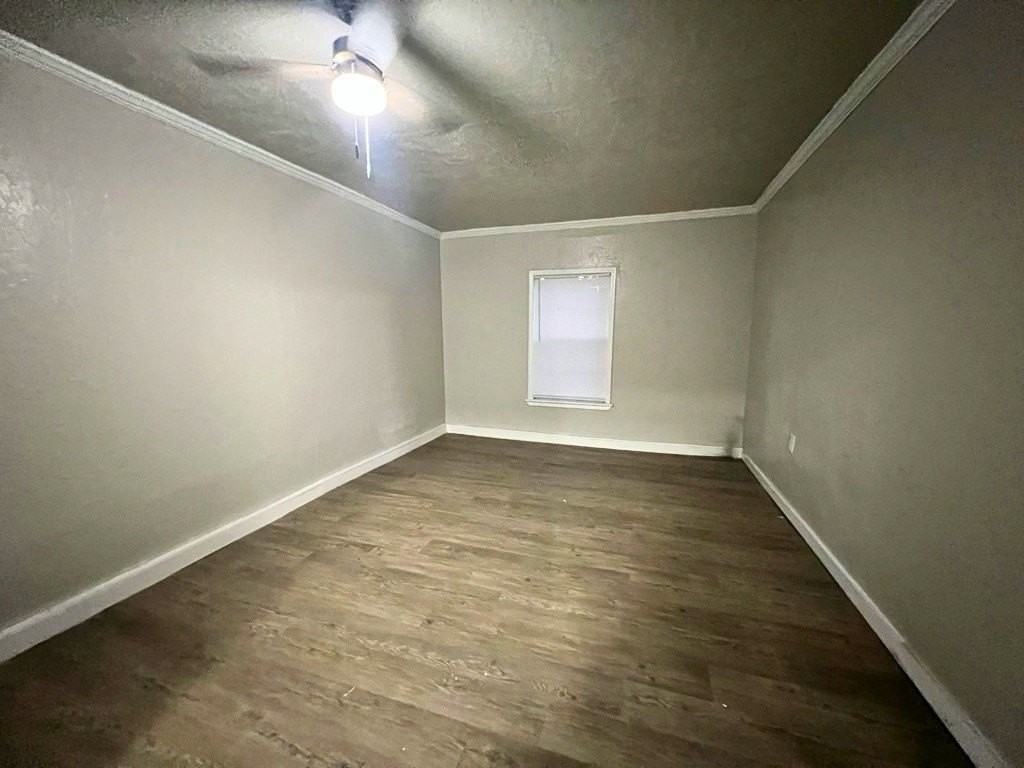 2326 Nw Lincoln Ave - Photo 7 of 15