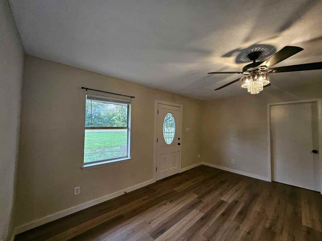 5863 Fm 895 - Photo 4 of 12