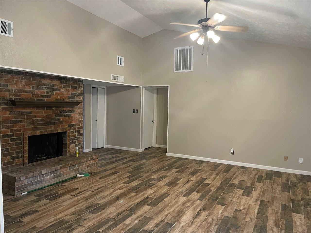 3916 Longmeadow Way - Photo 2 of 8