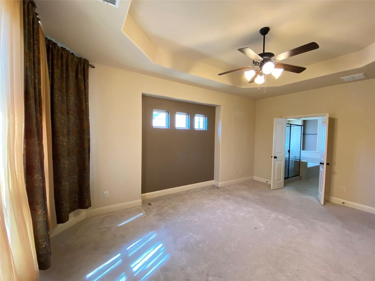 3901 Jeanette Ln - Photo 7 of 23