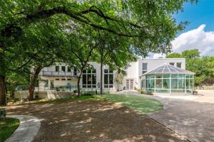 featured image of 4605 E Parker Rd