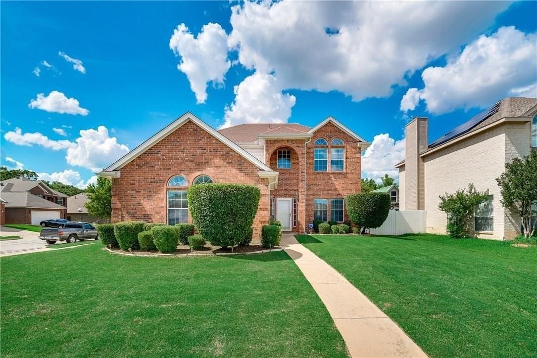 2609 Creekbend Dr - Photo 2 of 24