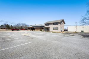 featured image of 127 W Texas St