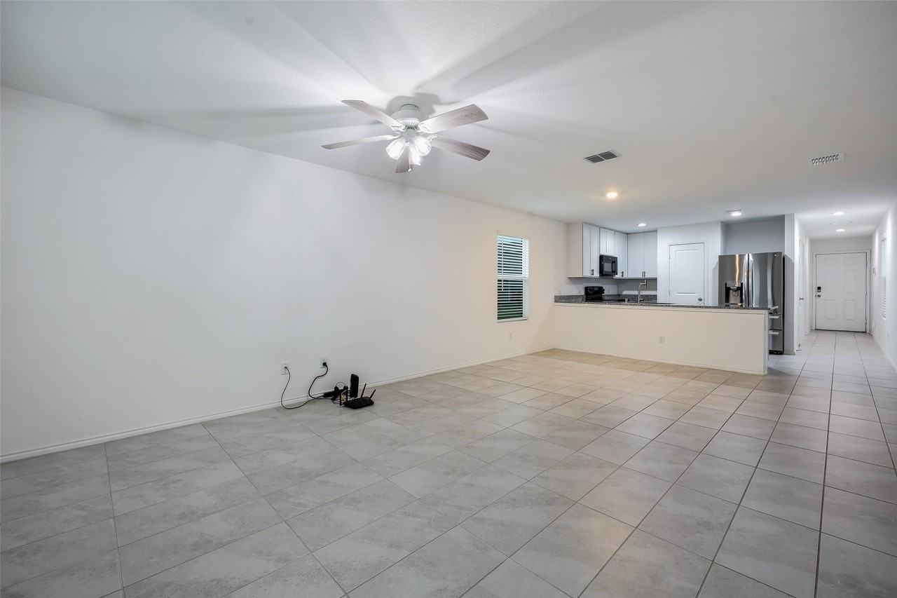 6021 Merryvale Ln - Photo 5 of 27