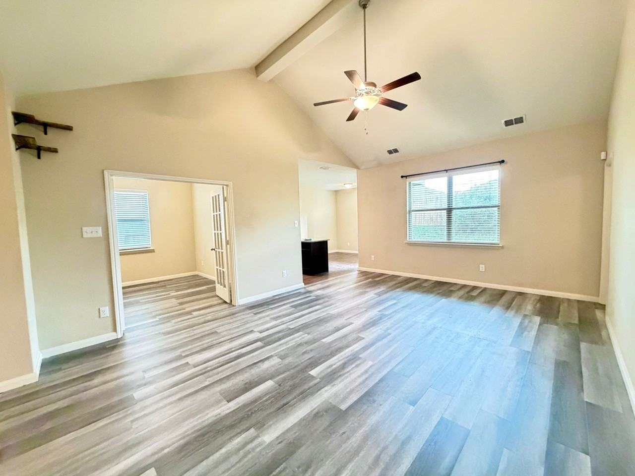 308 Curt St - Photo 2 of 29