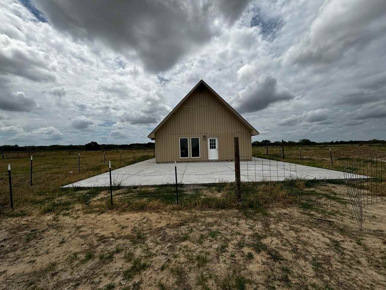 810 Bounds Rd - Photo 3 of 23