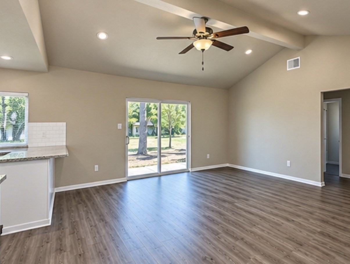 3709 Clark Ct - Photo 4 of 4