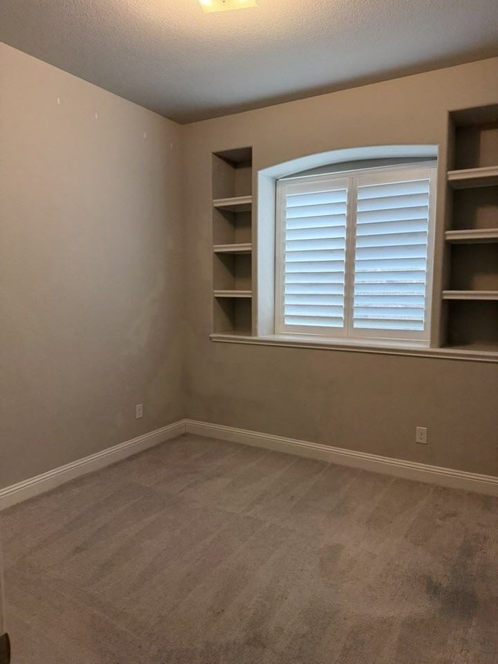 303 Miramar Ave - Photo 5 of 12