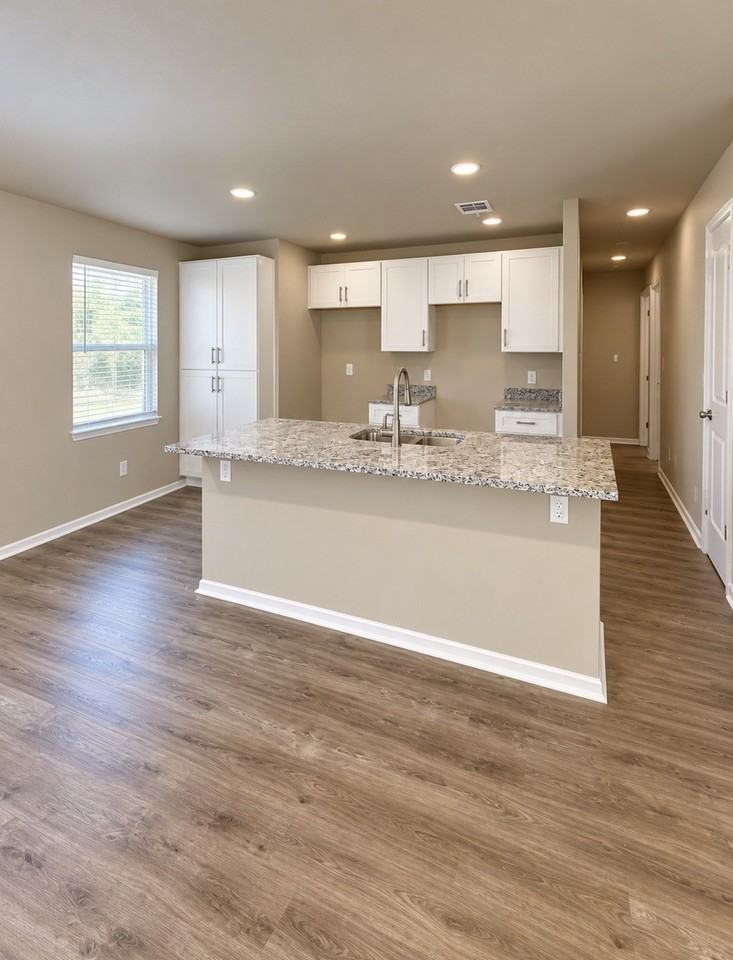 4729 Leonard St - Photo 2 of 3
