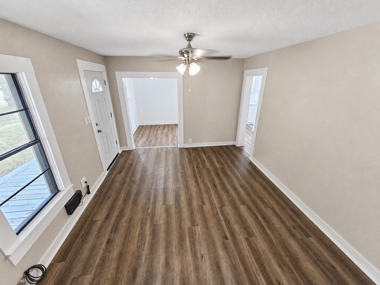 122 Olive St - Photo 4 of 16