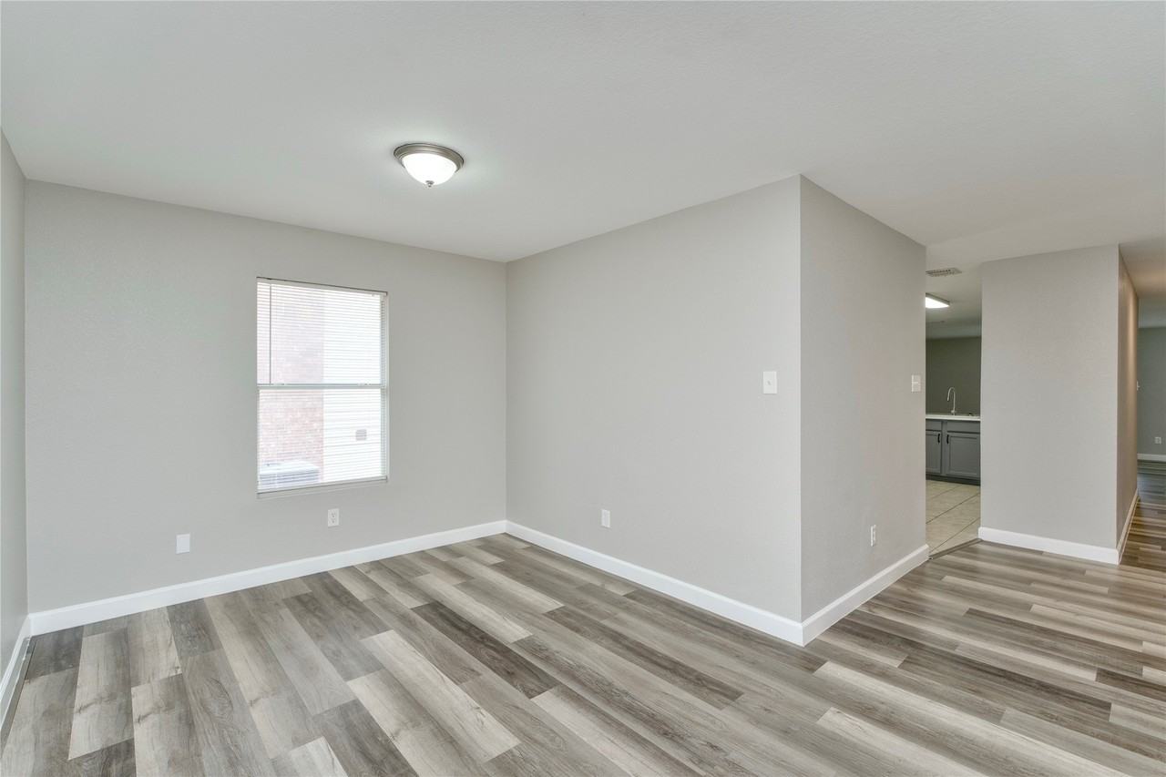 829 Santa Rosa Dr - Photo 6 of 23