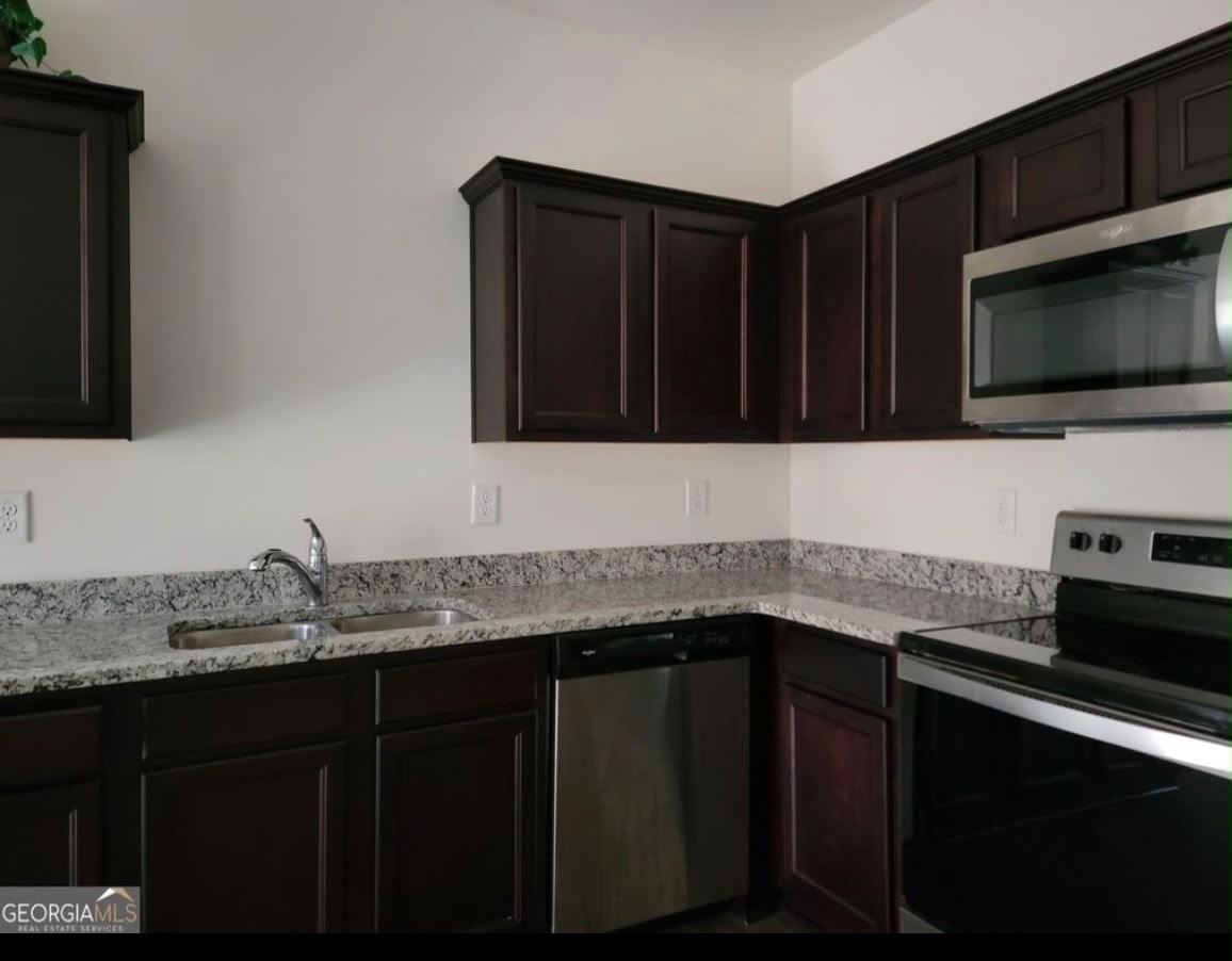 3025 Tarian Way #1 - Photo 6 of 20