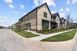 featured image of 328 Parkside Dr