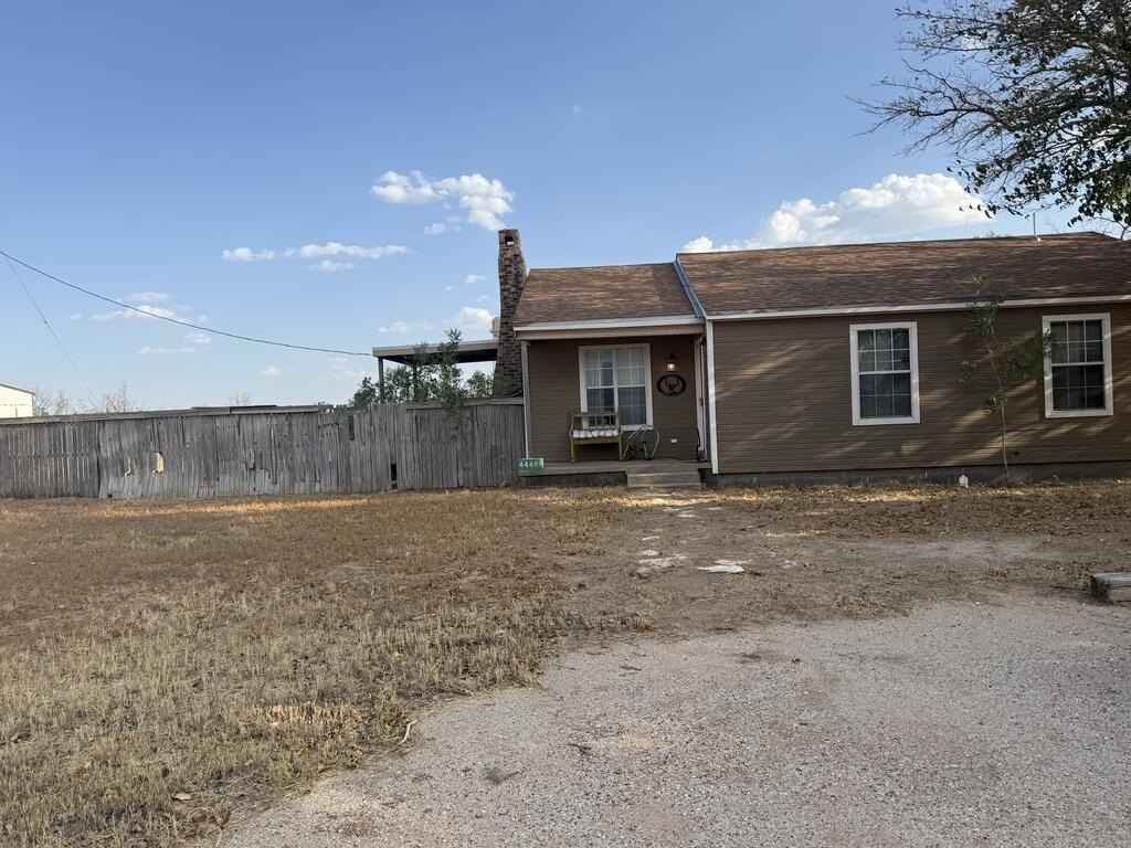 4448 E Larkspur Ln - Photo 2 of 2