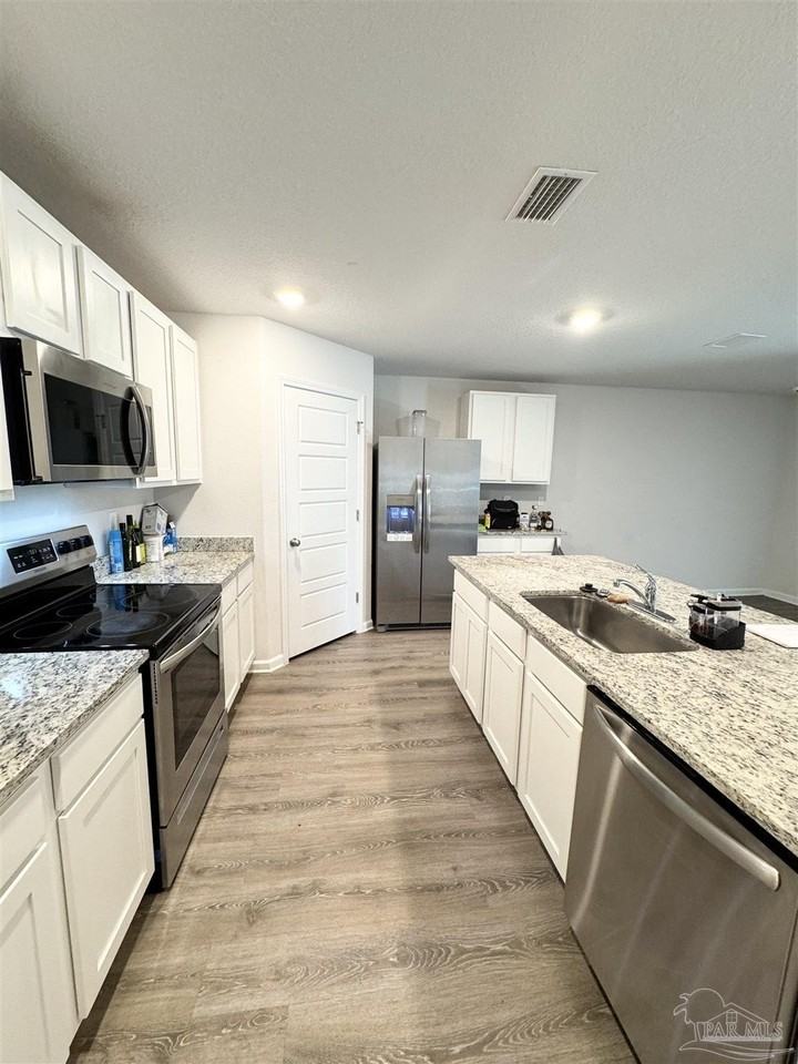 6311 Burrow Ln - Photo 2 of 17