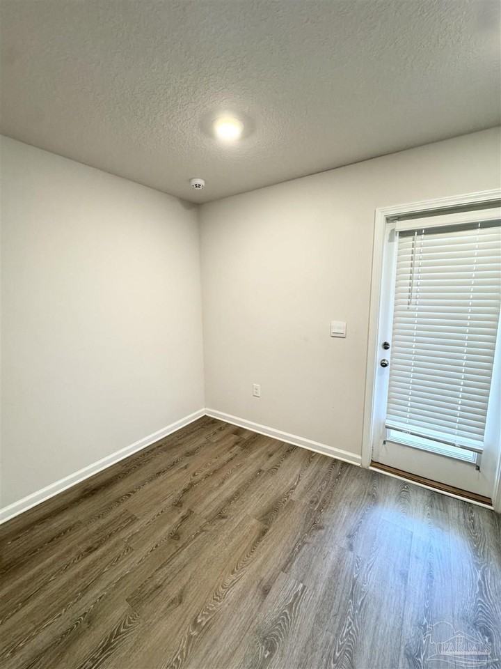 6311 Burrow Ln - Photo 3 of 17
