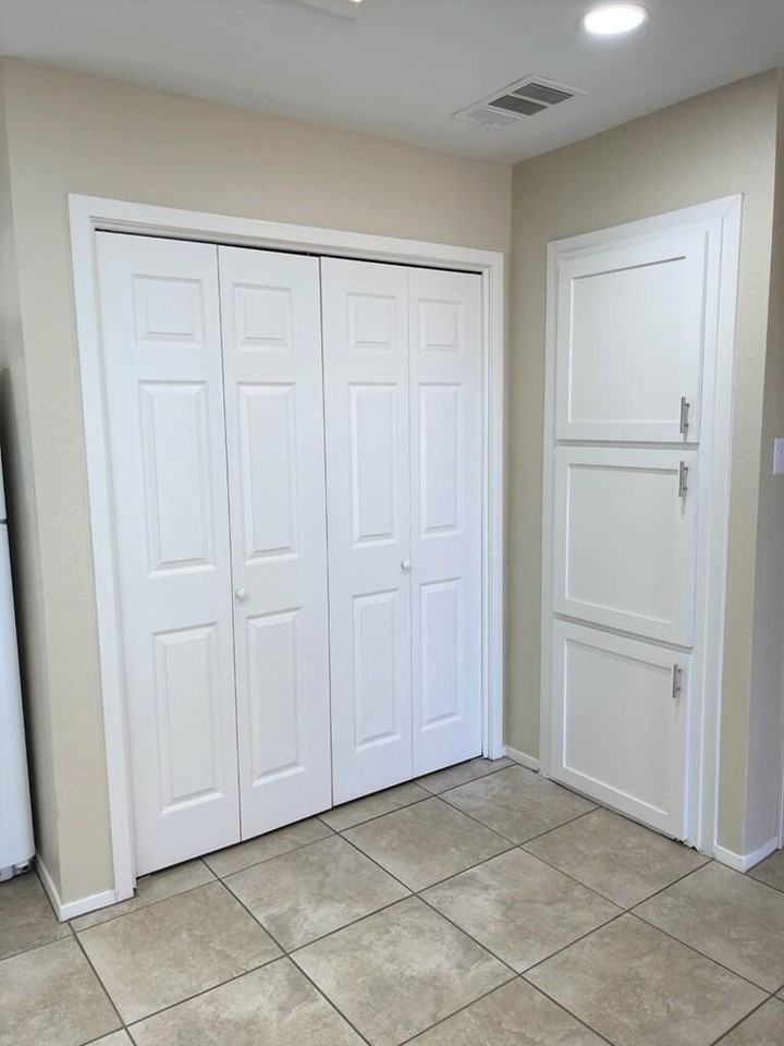 119 N Glenwood Dr #D - Photo 7 of 18