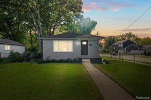 featured image of 4014 Greenfield Rd