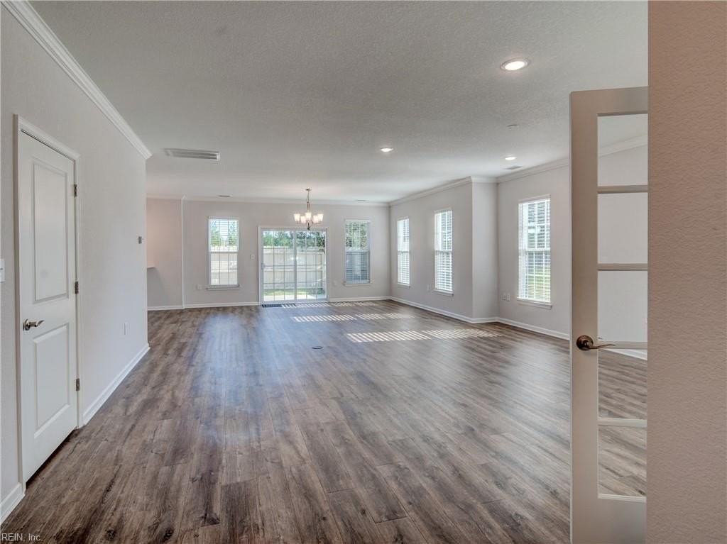 355 Middleton Way - Photo 5 of 42