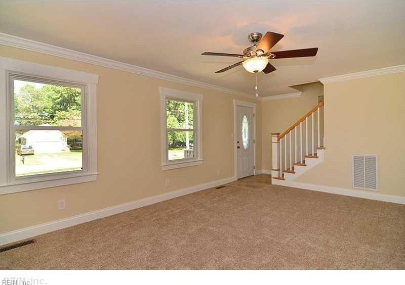 5213 Willow Lake Rd - Photo 3 of 24
