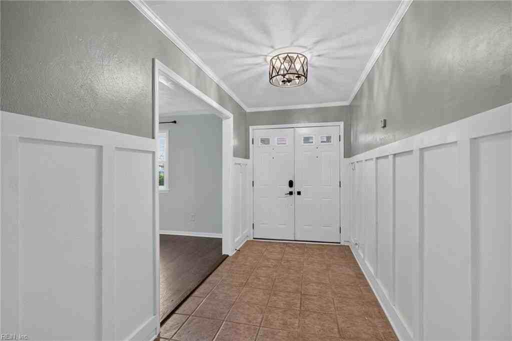 1905 Mariner Ct - Photo 2 of 26