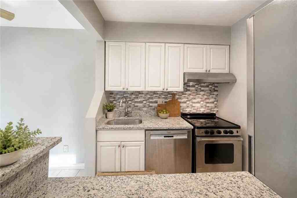 63 Wells Ct - Photo 3 of 25