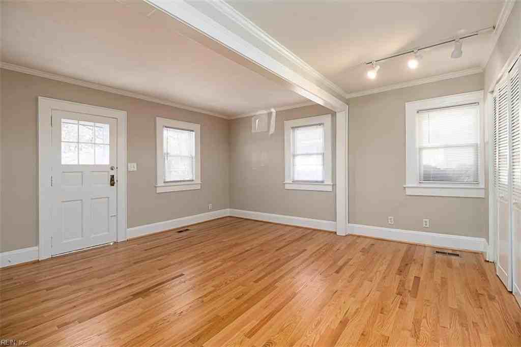 1907 Mediterranean Ave #A - Photo 4 of 29