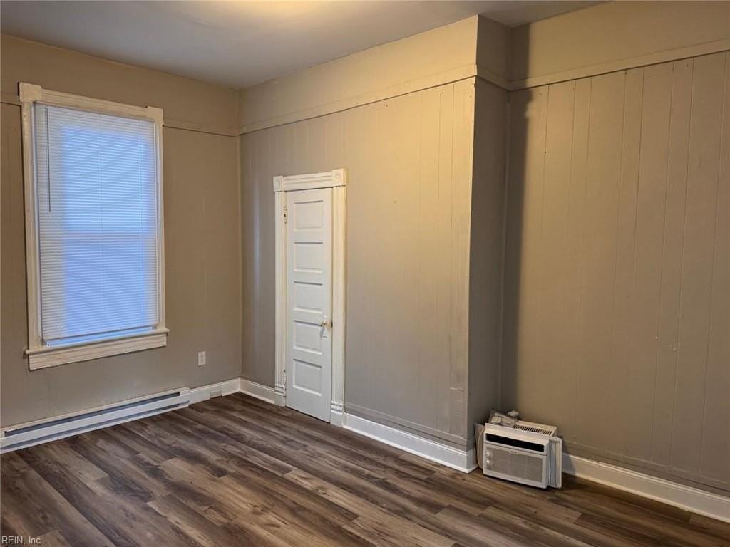 165 Webster Ave #3 - Photo 4 of 10
