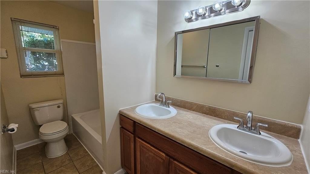 700 Lynch Ln - Photo 6 of 14