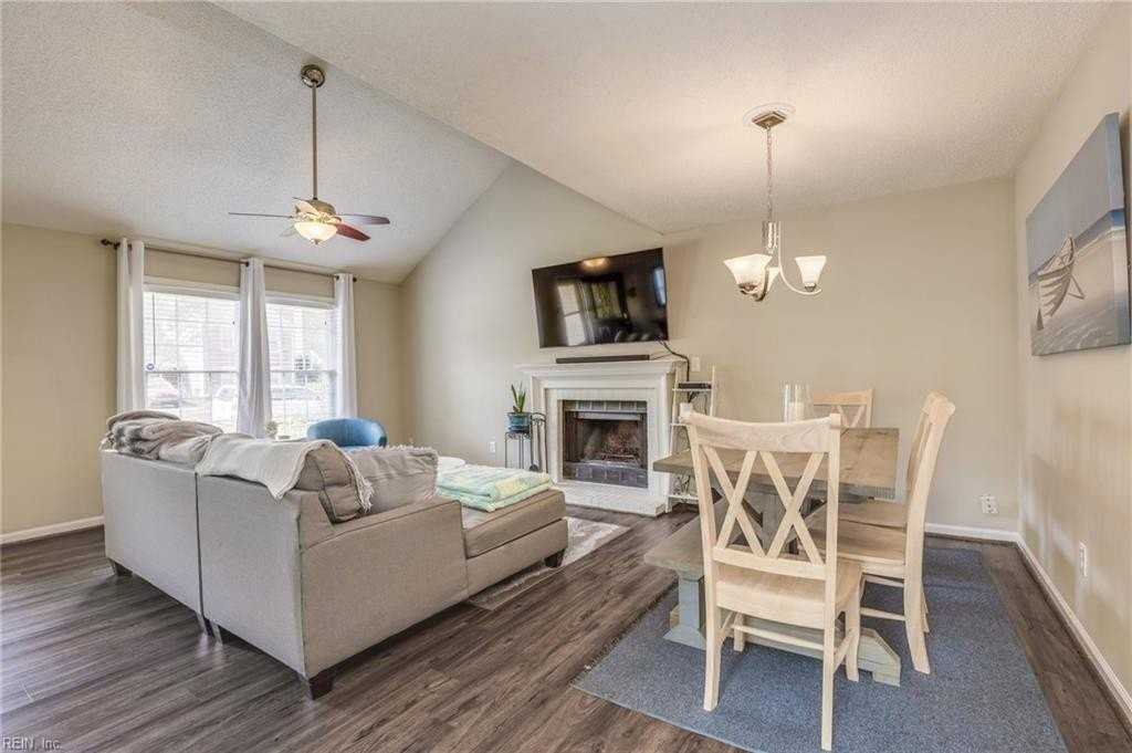 2161 Lyndora Rd - Photo 4 of 26