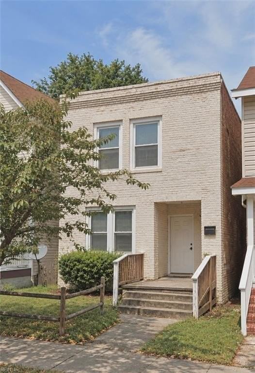 410 W 31st St #B