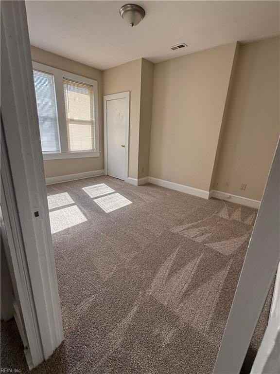 410 W 31st St #B - Photo 4 of 11
