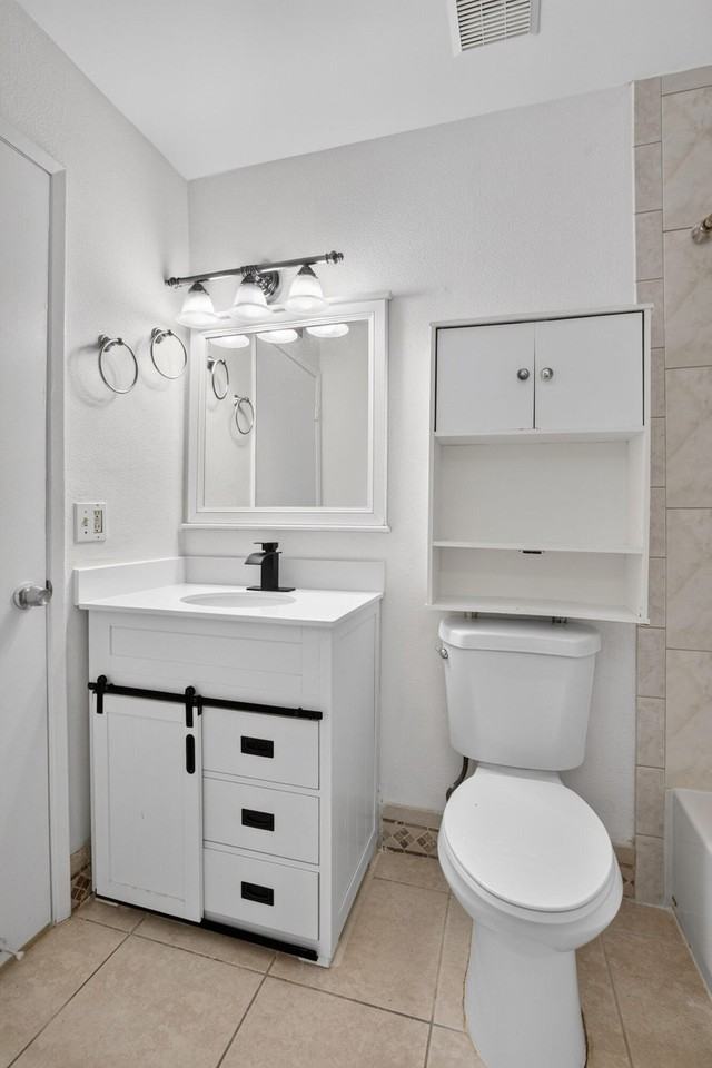 9919 Nob Hill Ct #9919 - Photo 6 of 31