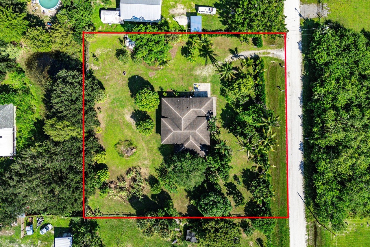 17837 32nd Ln N - Photo 2 of 47