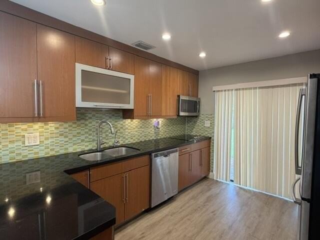 1715 Ne 60th St - Photo 6 of 23