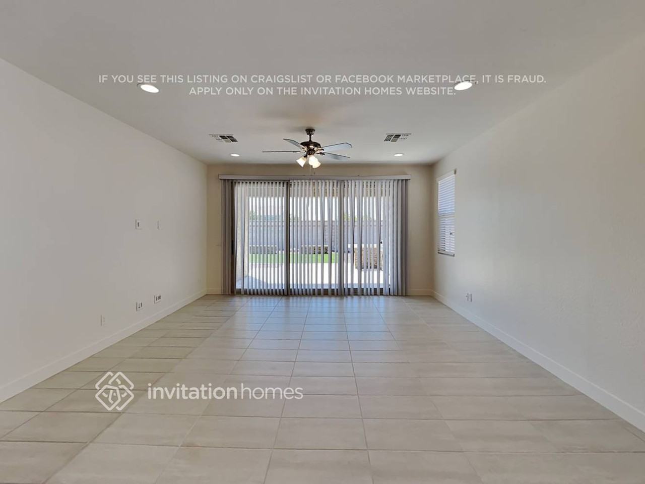 18371 W Vista Norte St - Photo 4 of 21