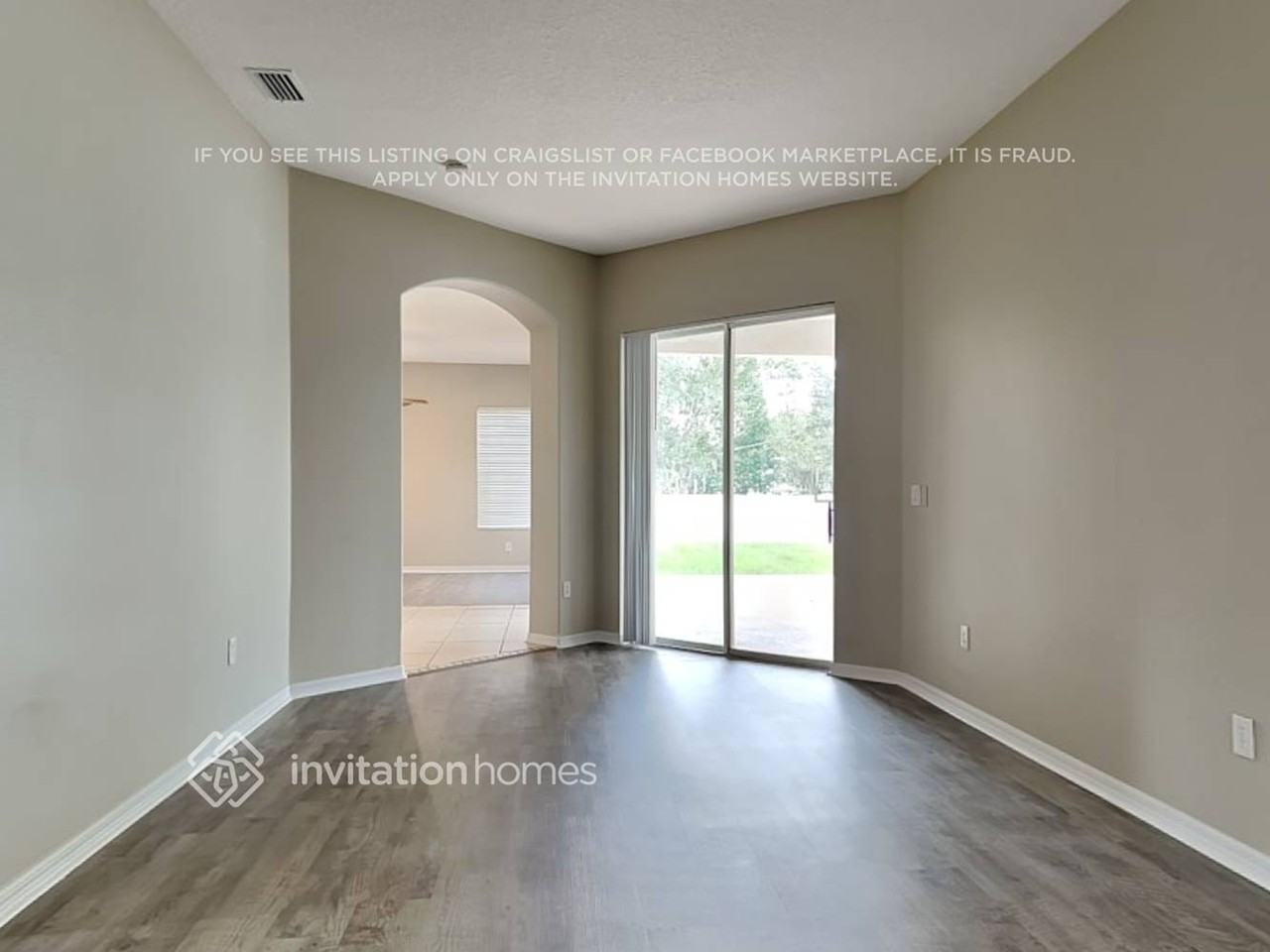 1150 Helmsdale Dr - Photo 5 of 23