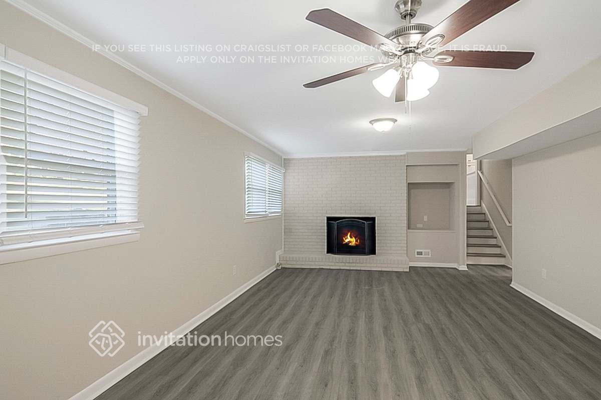 4719 Forestdale Rd - Photo 3 of 27