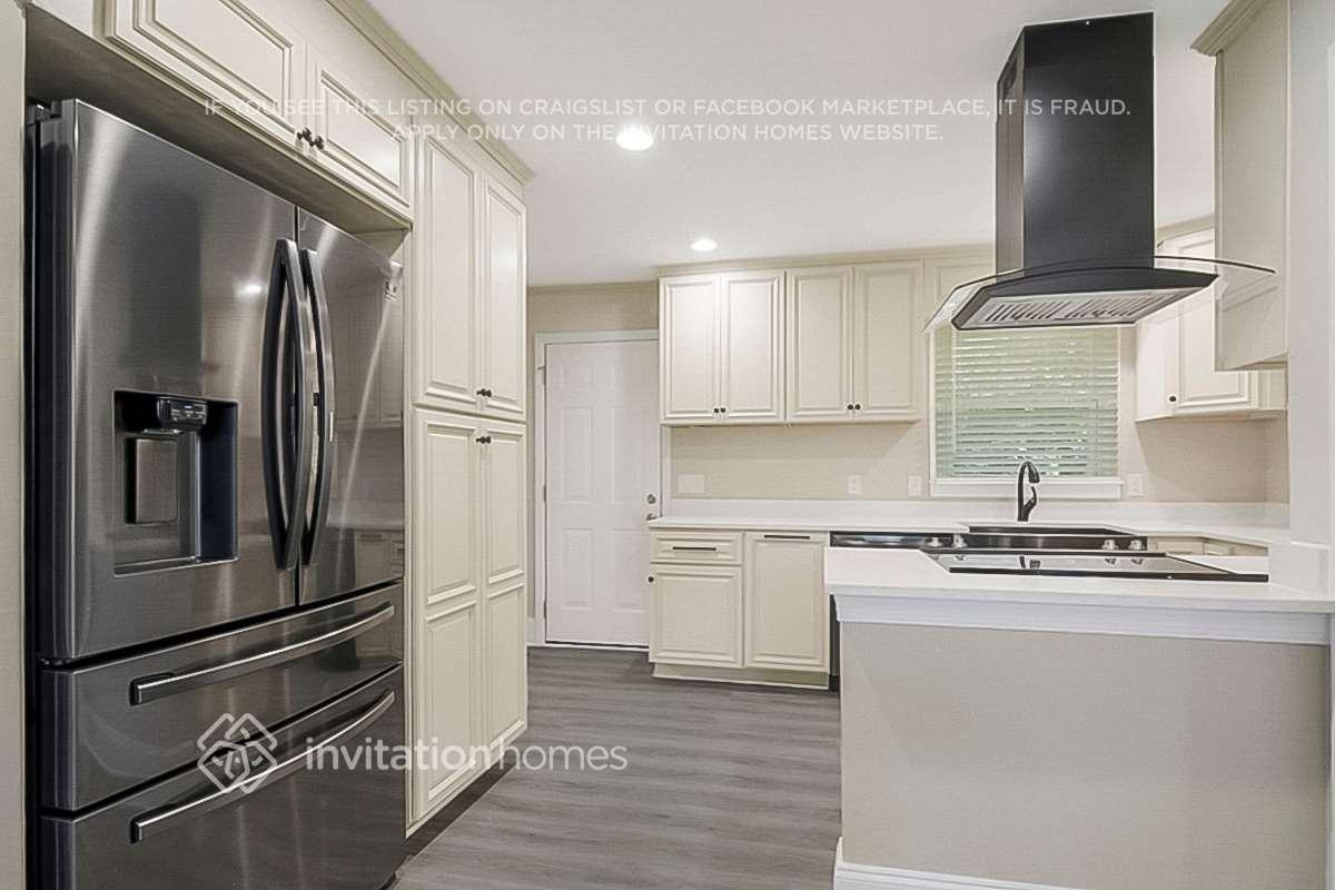 4719 Forestdale Rd - Photo 6 of 27