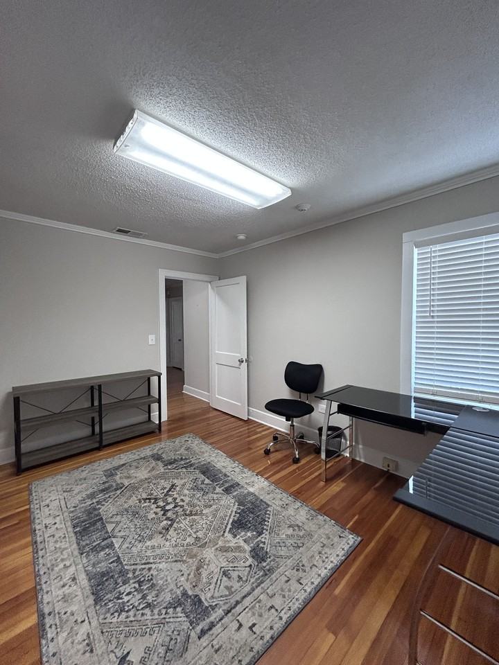 15 N College St #1 - Photo 4 of 15