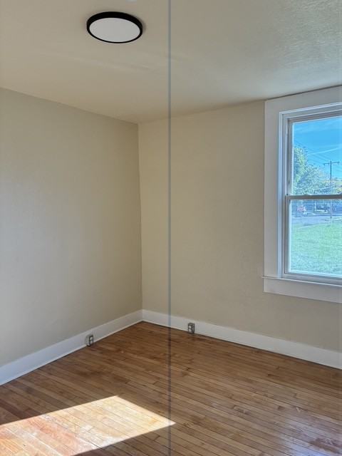 623 W Clarke St #1 - Photo 3 of 7