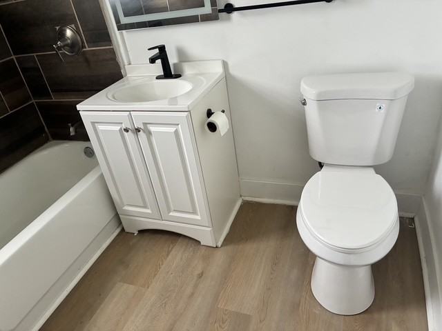 623 W Clarke St #2 - Photo 5 of 6